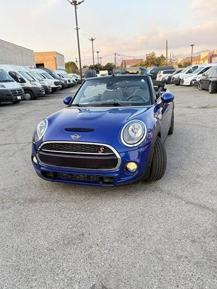 MINI COOPER CONVERTIBLE 2019 WMWWG9C56K3E39335 image